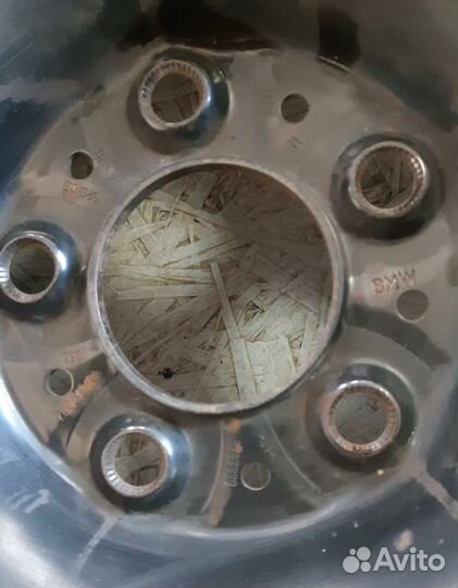 Диск BMW 1 оригинал 16 с колпаками