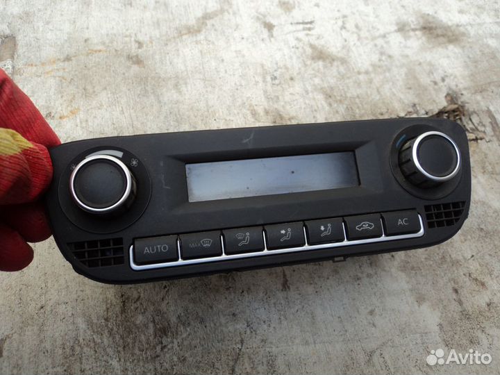 Блок управления климатом VW Polo Sedan 10-15