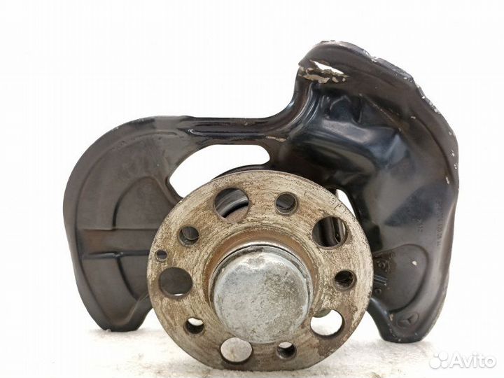 Кулак поворотный передний правый Mercedes-Benz