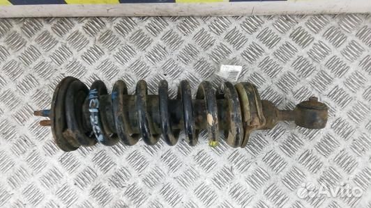 Стойка передняя правая nissan navara D40 (80Z13N50