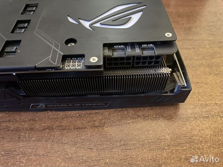 Asus Strix gtx 1080 Ti 11gb