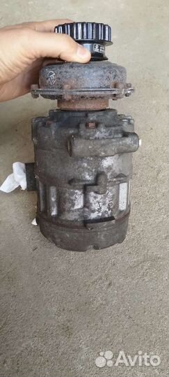 Компрессор кондиционера Volkswagen Transporter T5