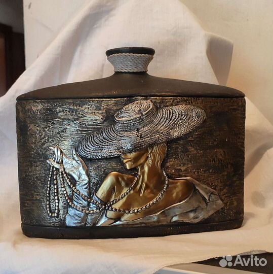 Оригинальная ваза