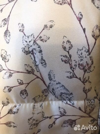 Белый пуховик