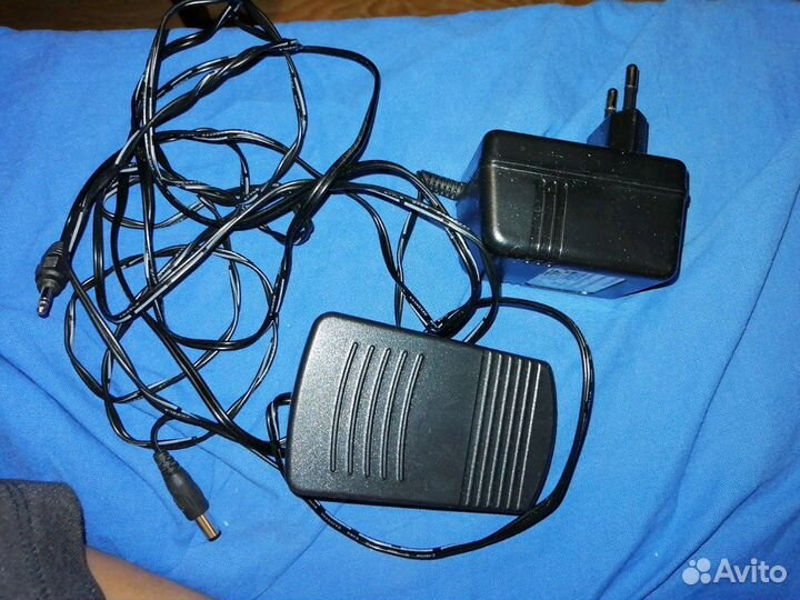 Швейная машинка с педалью