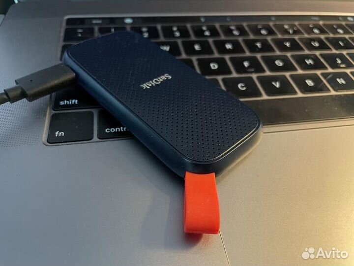 Переносной жесткий диск SanDisk portable SSD 1tb