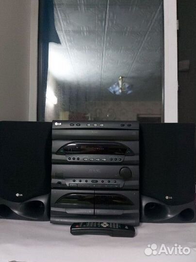 Музыкальный центр LG