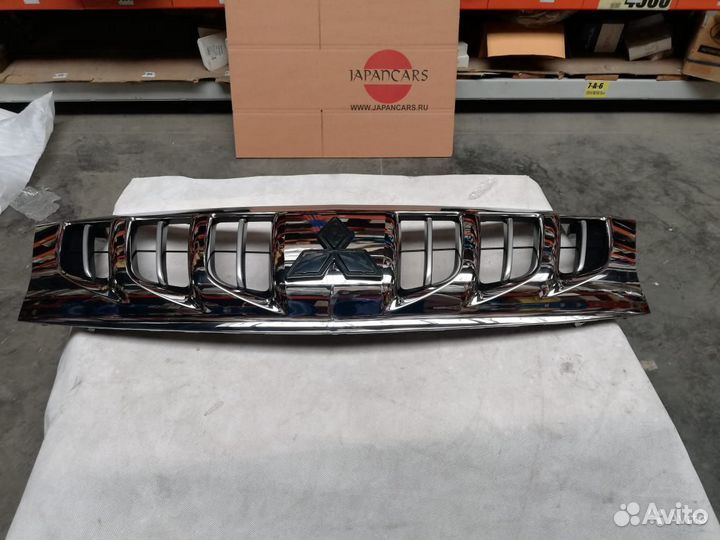 Решетка радиатора Mitsubishi L200 7450B007
