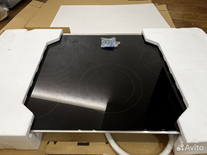 Электрическая варочная панель Neff 80 cm Черный