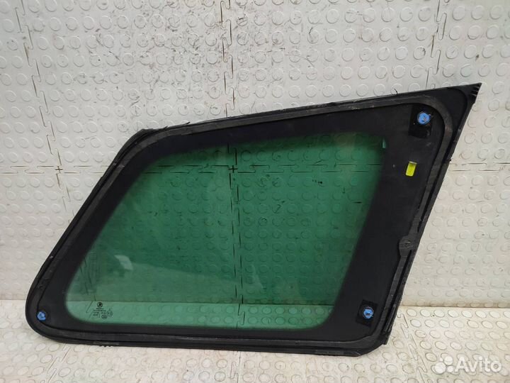 Стекло кузова заднее левое Skoda Kodiaq 2016
