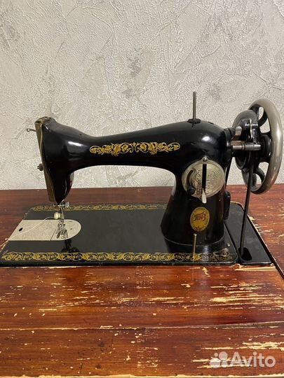 Швейная машинка