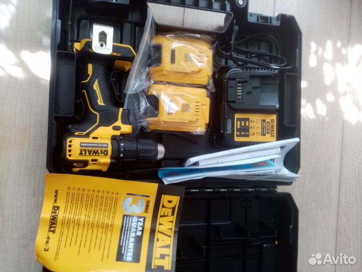 Дрель-шуруповерт dewalt DCD708D2T- QW-340Вт