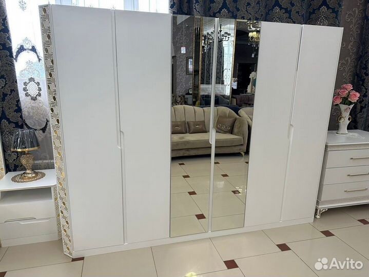 Спальный гарнитур 6-дверный «Граффити»