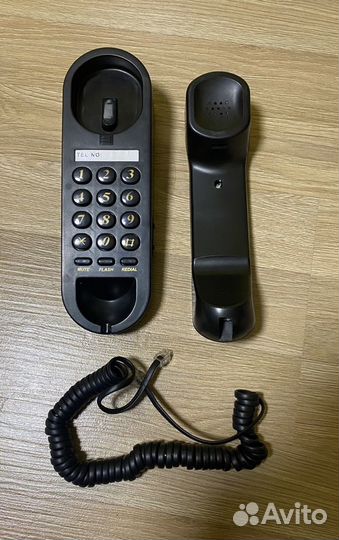 Стационарный телефон