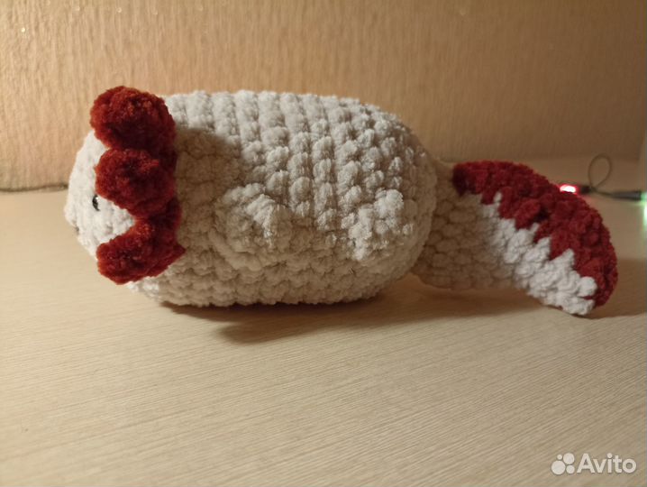 Вязаная игрушка аксолотль