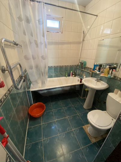 Комната 15 м² в 4-к., 1/2 эт.