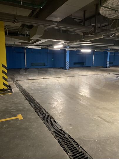 Машиноместо, 13 м²