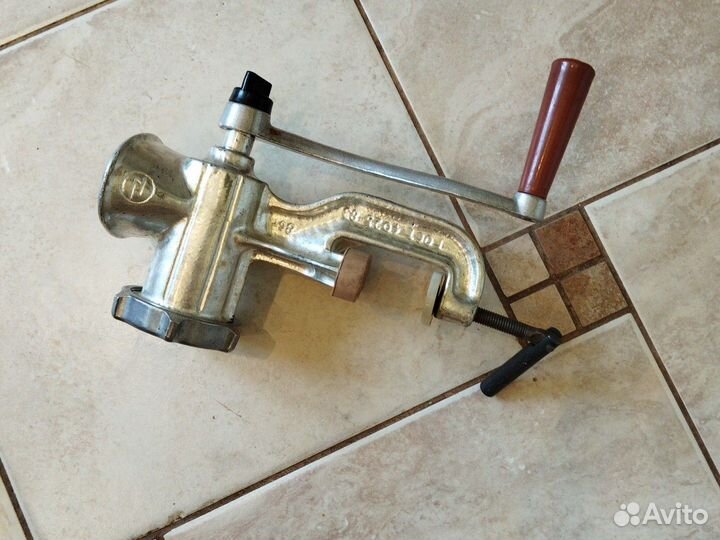 Мясорубка ручная