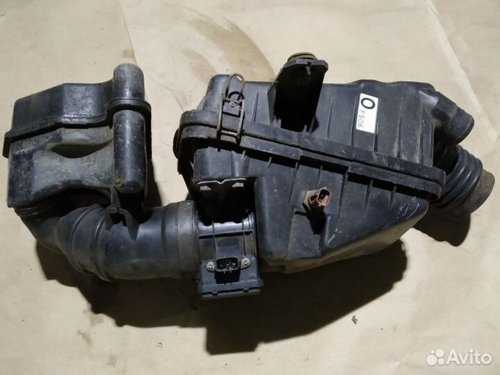 Корпус воздушного фильтра Mazda 626