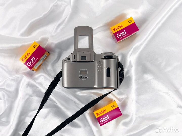 Пленочный фотоаппарат Olympus IS-300