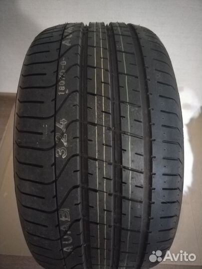 Pirelli P Zero 275/35 R20