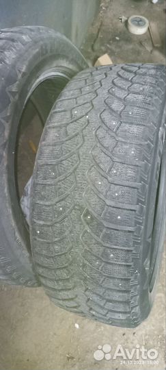 Bridgestone Blizzak Spike-01 235/55 R18