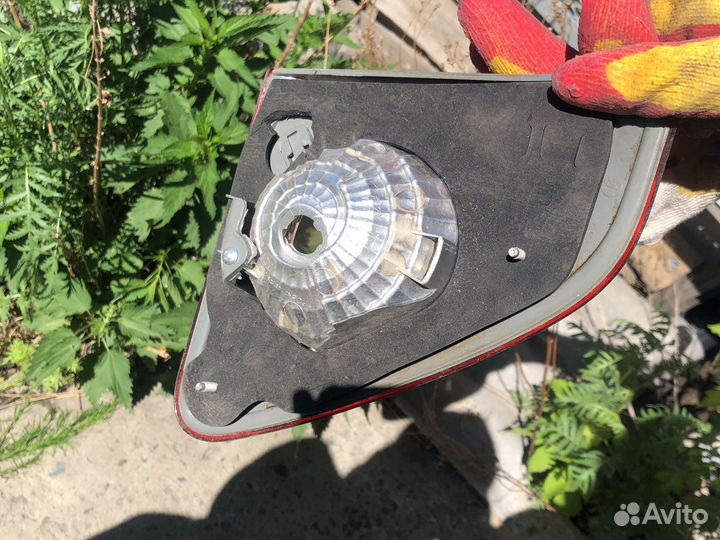 Задний фонарь в toyota corolla 150 кузов