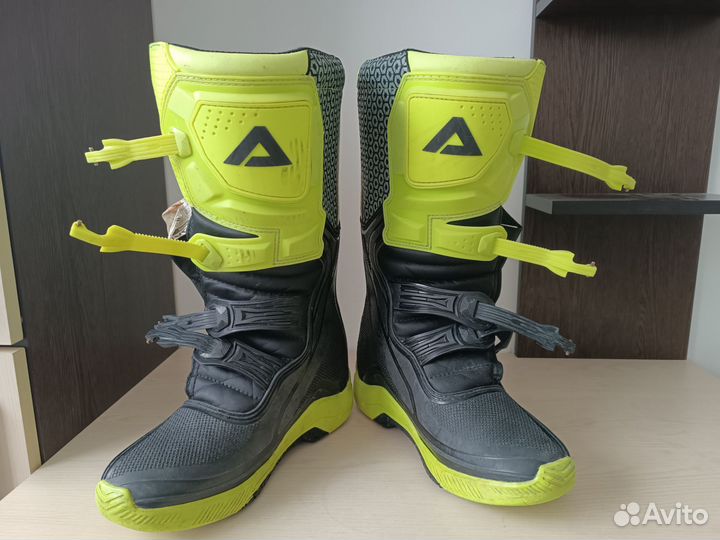 Мотоботинки