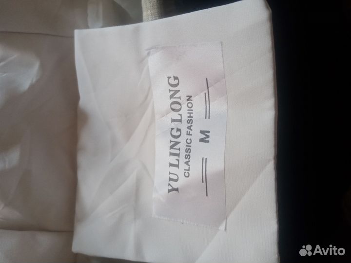 Безрукавка, тёплая. подойдёт даже на 48 - 50 р