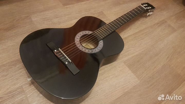 Гитара новая