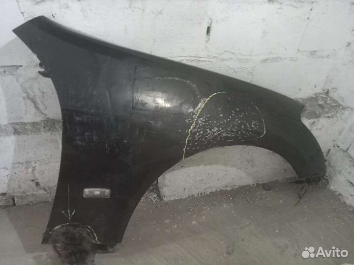 Крыло правое. Infiniti m 35. Nissan fuga y50