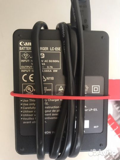 Зарядное для Canon 1100d