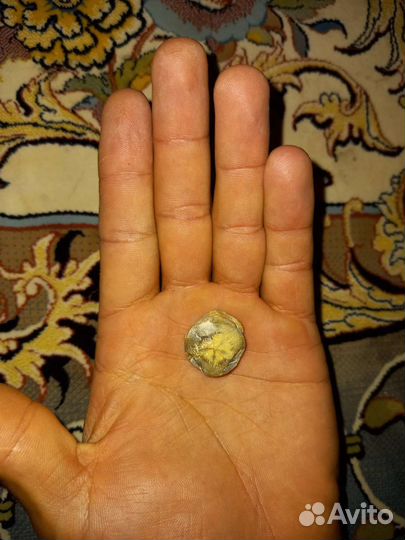 Продаётся камень с не обычным рисунком для колекци