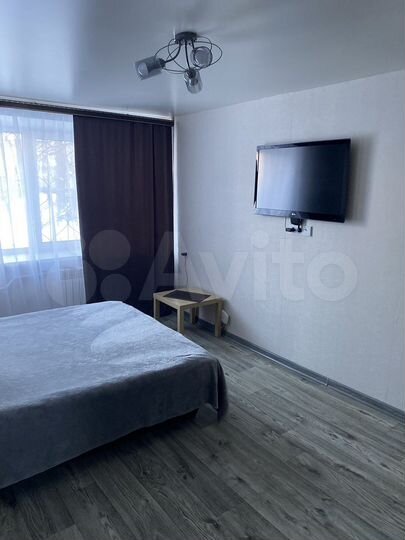 1-к. квартира, 33 м², 1/9 эт.