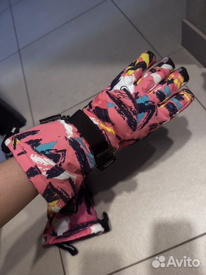 Горнолыжные перчатки