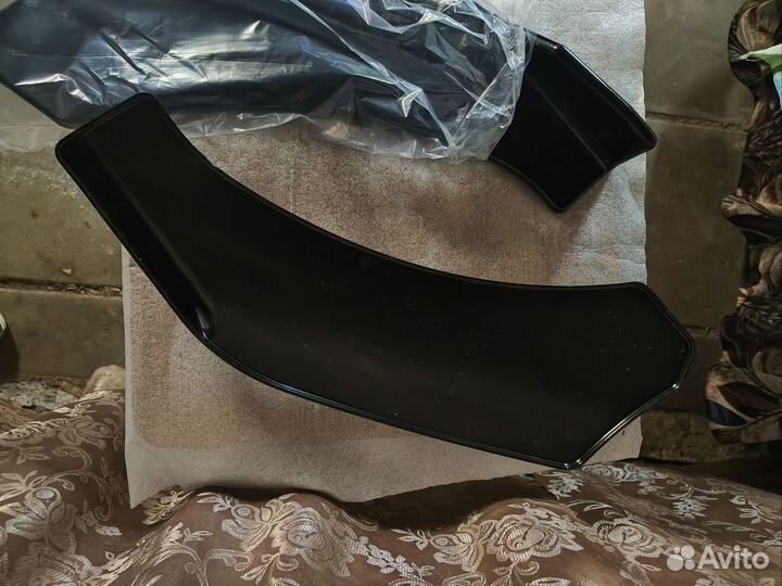 Сплиттер переднего бампера универсальный