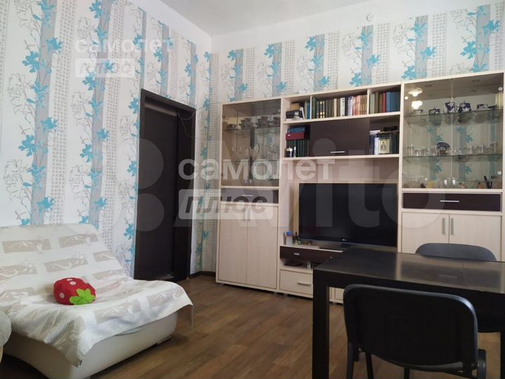 4-к. квартира, 77,1 м², 2/2 эт.