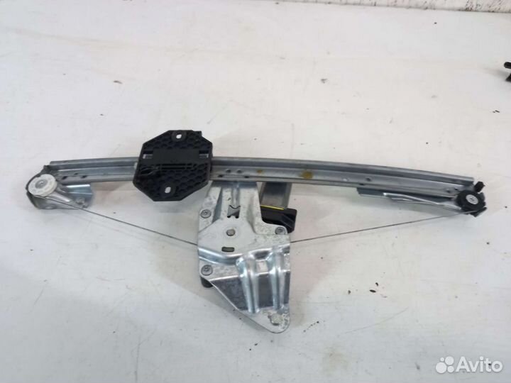 Стеклоподъемник передний правый Renault Logan Step