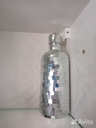 Зеркальная бутылка контейнер. Подвешивается