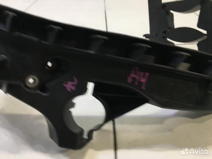 Кронштейн фары правый Audi А4 В8 8K2