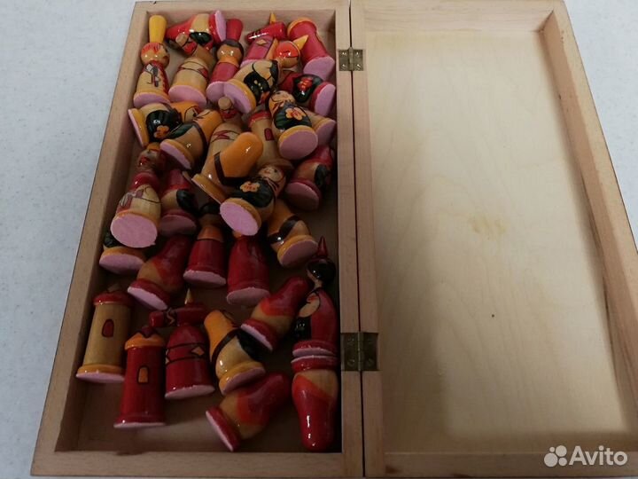 Шахматы сувенирные СССР 60-е г.г. матрешки