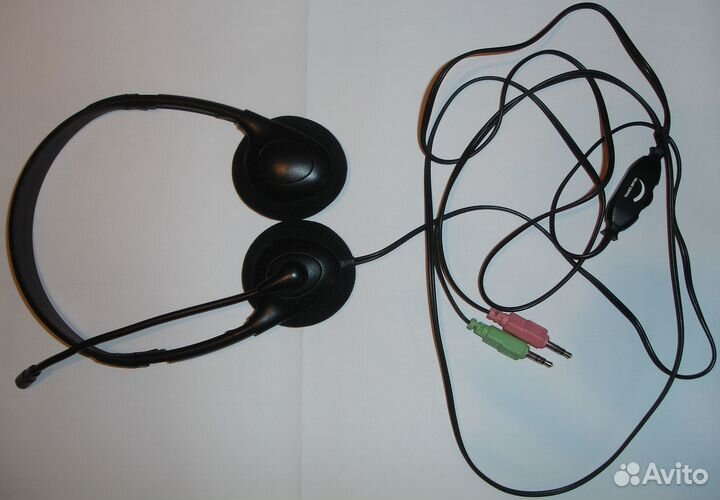 Наушники-гарнитура