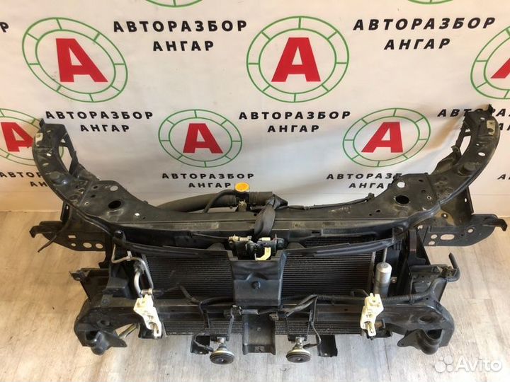 Рамка радиатора Mitsubishi Outlander CW5W 4B12