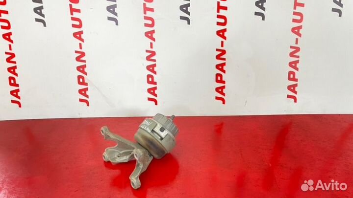 Подушка двигателя левая Audi A6 C6 BDW 2.4