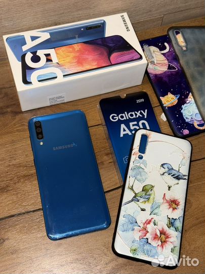 Samsung Galaxy A50, 4/64 ГБ