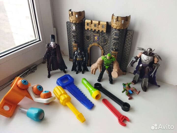 Игрушки для мальчика, фигурки, человечки