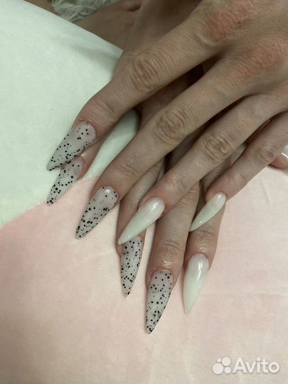 Начинающий мастер маникюра