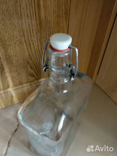 Бутыль стеклянная, емкость