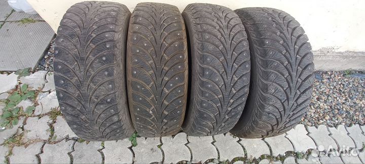 Sava Eskimo Stud 185/65 R14
