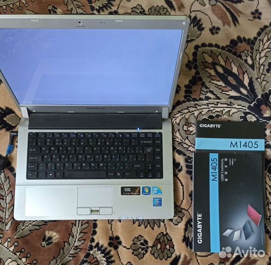 Ноутбук gigabyte M1405
